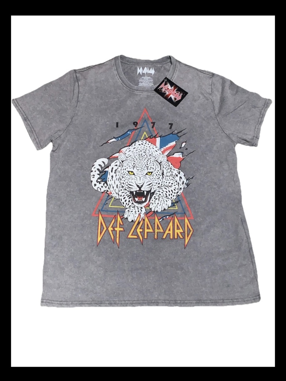 Def Leppard Vintage-Style Gray Graphic Tee